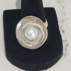 Silpada Sterling Silver Pearl Rose or Lily Pearl Ring